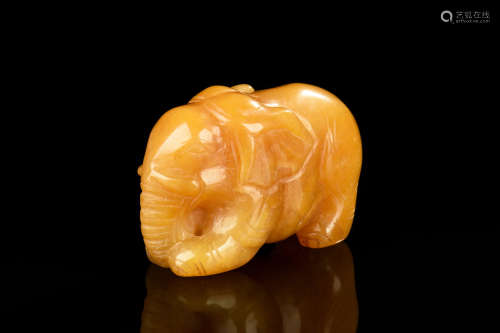 HETIAN YELLOW JADE 'ELEPHANT' CARVING