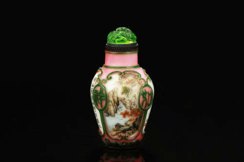 FAMILLE ROSE GLASS OVERLAY 'LANDSCAPE' SNUFF BOTTLE