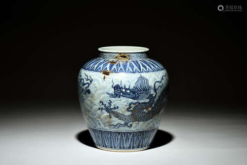 BLUE AND WHITE 'DRAGONS' JAR