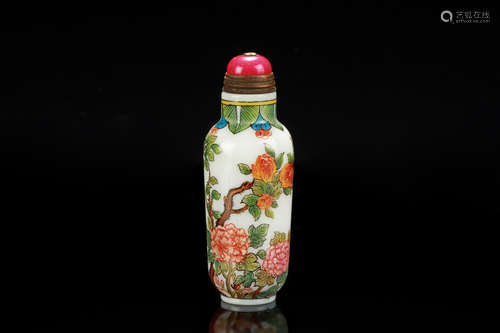 FAMILLE ROSE GLASS 'FLOWERS AND BIRDS' SNUFF BOTTLE