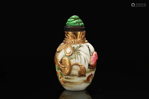 FAMILLE ROSE GLASS 'MICE' SNUFF BOTTLE