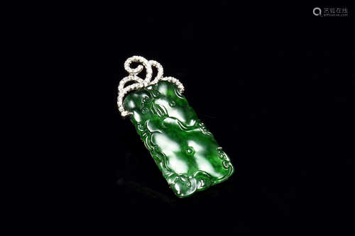 JADEITE CARVED 'LOTUS LEAF' PENDANT WITH DIAMONDS