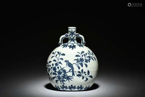 BLUE AND WHITE 'BIRDS AND FLOWERS' MOON FLASK