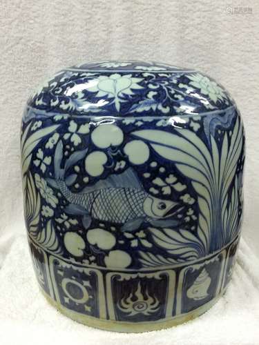 A Blue and White Porcelain Stool