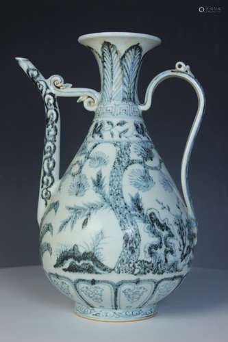 A Blue and White Porcelain Ewer