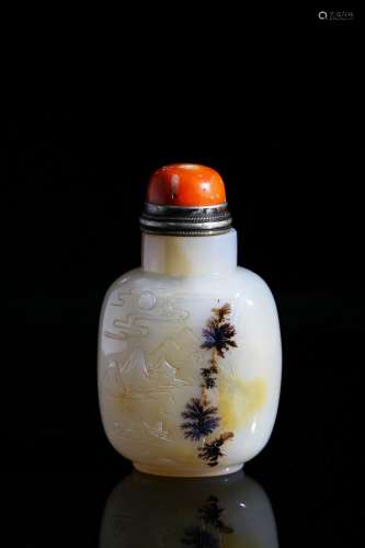 A moss agate landscape snuff bottle