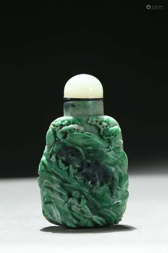 An jadeite carved 'buffalo' snuff bottle