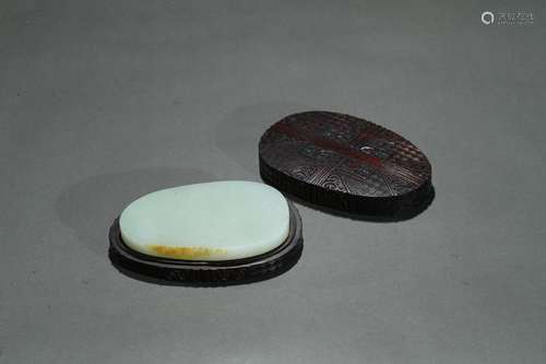 A small white jade inkstone with box