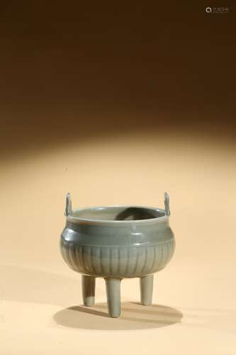 A Longquan celadon tripod censer