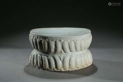 A white glazed double lotus throne