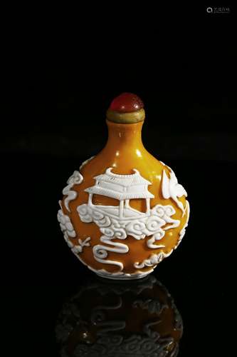 A white overlay yellow glass 'palace' snuff bottle