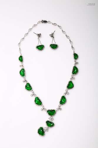 A Stunning Emerald Green Jadeite Jade Diamond Necklace Earring Set