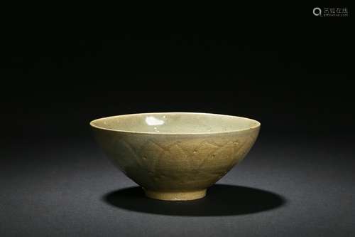 A Yaozhou ware carved bowl