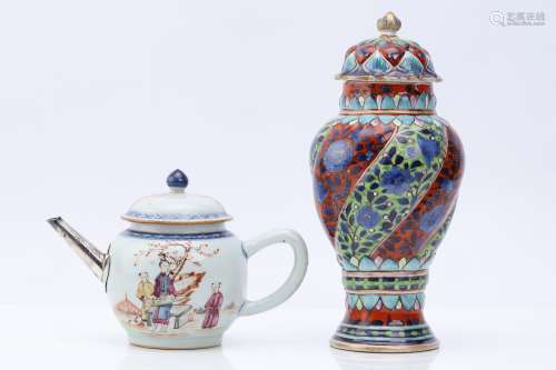 清  18世纪  青花瓶及镶银茶壶