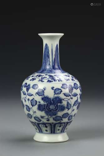 Chinese Blue and White Vase