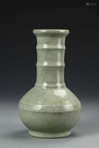 Chinese Lungquan Vase