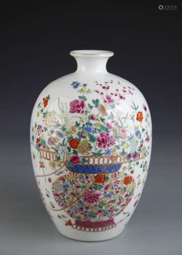 Chinese Famille Rose Vase