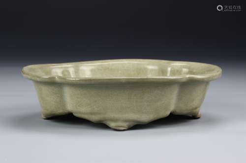 K'uan-Type Narcissus Bowl