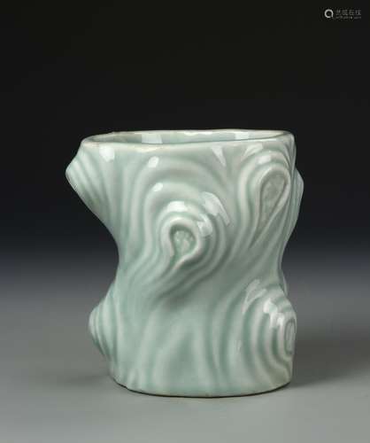 Chinese Celadon Glazed Brush Pot