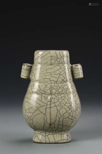 Chinese Geyao Vase