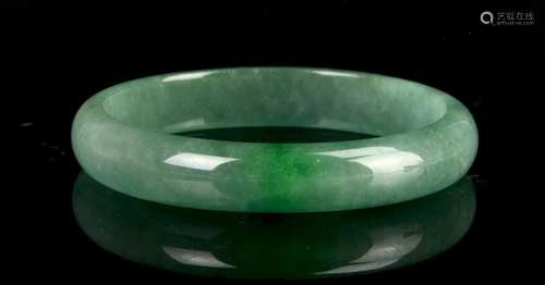 Chinese Jadeite Bangle