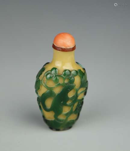 Chinese Peking Glass Snuff Bottle