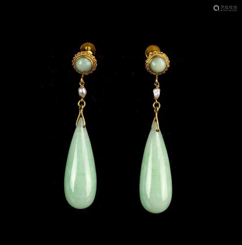 Pair of Chinese Jadeite and Gold Earrings