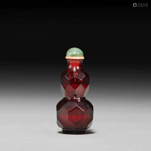 1720-1800年 或为御制 北京透明红料磨花葫芦形鼻烟壶