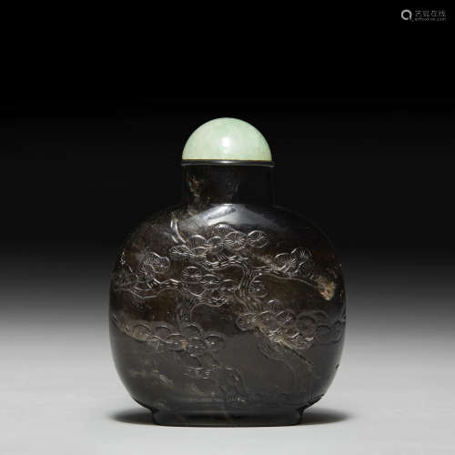 1830-1900年 茶晶苍松纹鼻烟壶