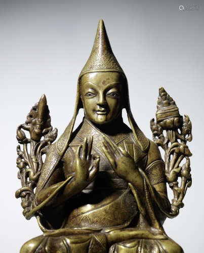 西藏 十五/十六世纪 铜错银喇嘛像