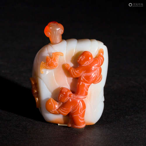 Antique Cameo Agate Snuff Bottle, 19th Century