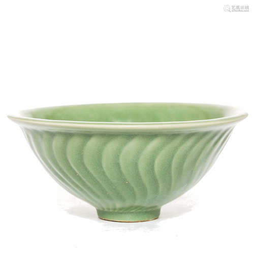 Chinese Antique Celadon Porcelain Bowl, Ming Dynasty