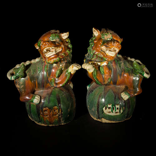 Pair Chinese Antique Sancai Fou Dog, 18th Century