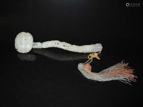 A white Jad 'Bat and Peach' Ruyi Scepter