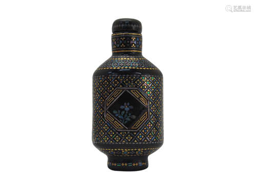 A Chinese Snuff bottle Black Laquare Inlay Mother Pearl