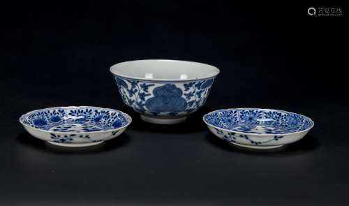 Qing - A Pair Of Blue And White Dish And A Bowl