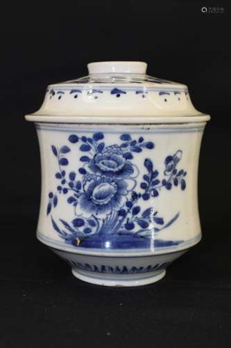 A Blue and White Porcelain Cup With Cover