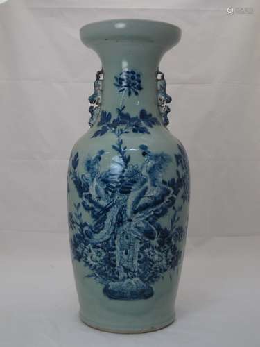 A Chinese Blue and White Porcelain Vase