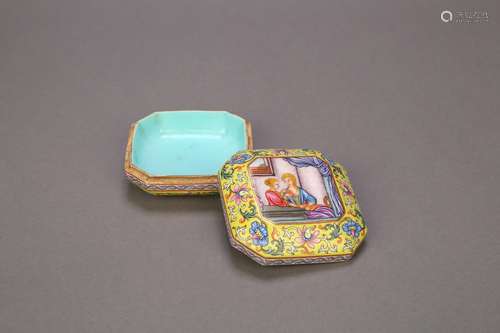 An Enamelled Export Porcelain Box with Cover