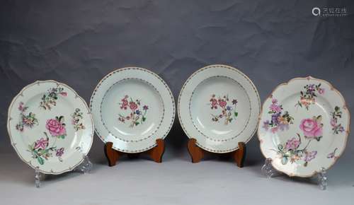 Two Pairs of Chinese Famille Rose Porcelain Plates