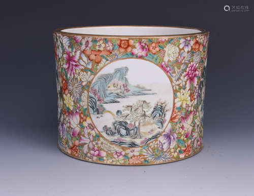 A FAMILLE ROSE PORCELAIN BRUSH POT