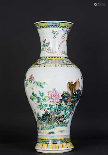 A LARGE FAMILLE ROSE PORCELAIN ZUN OF FLORAL MOTIF