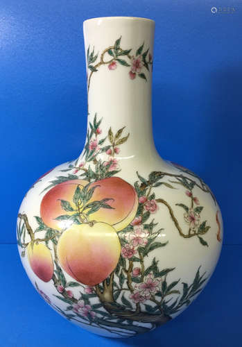 A FAMILLE ROSE PORCELAIN VASE OF LONGEVITY MOTIF