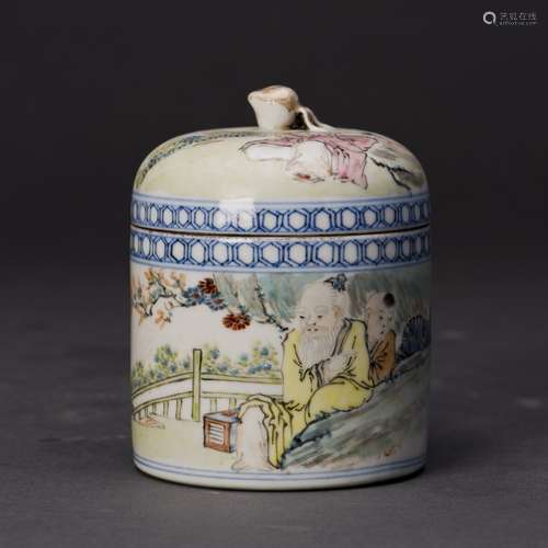 FAMILLE ROSE PORCELAIN JAR WITH LID