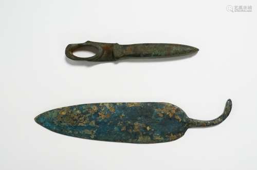 2 ANCIENT BRONZE AGE AXE HEAD  AND KNIFE