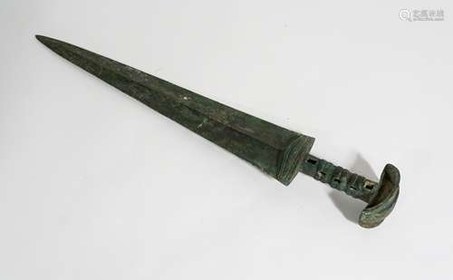 ANCIENT LURISTAN BRONZE SHORT SWORD