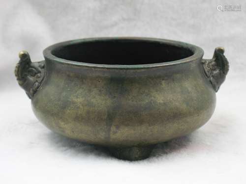 CHINESE BRONZE TRIPOD CENSER WITH MARK