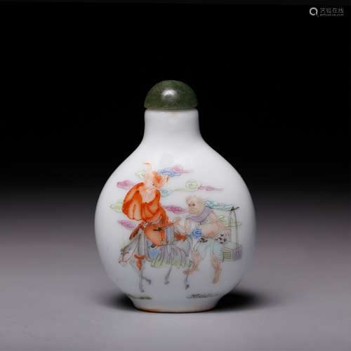 CHINESE FAMILLE ROSE SNUFF BOTTLE