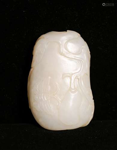 CHINESE WHITE JADE SNUFF BOTTLE, BUTTERFLY