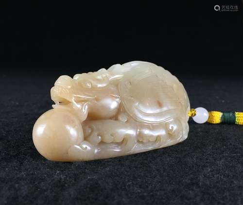 CHINESE SOAP STONE CHILONG PENDANT